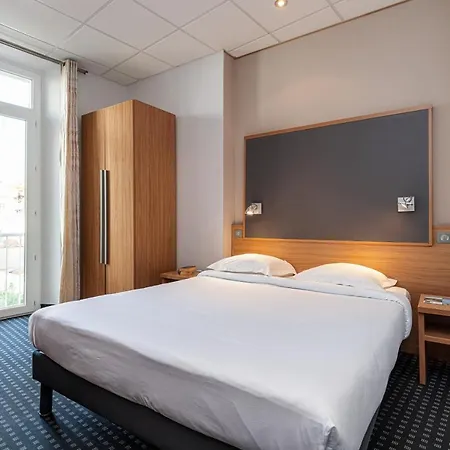 Modern Waikiki Otel 2*